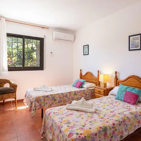 Artemisia Villa Nerja